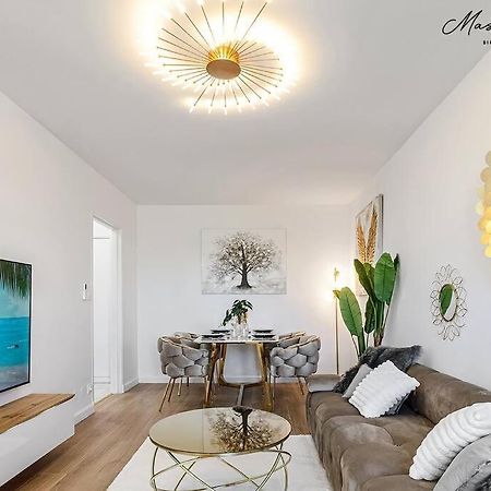 Gout De Luxe A Narbonne T3 Climatise, Spa, Parking Екстериор снимка