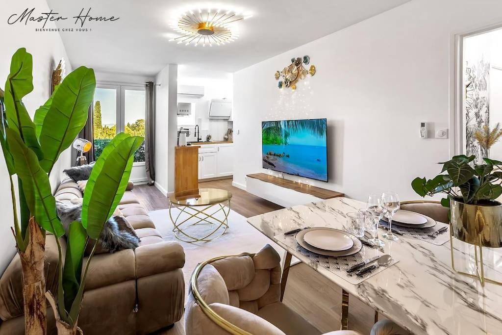 Gout De Luxe A Narbonne T3 Climatise, Spa, Parking Екстериор снимка