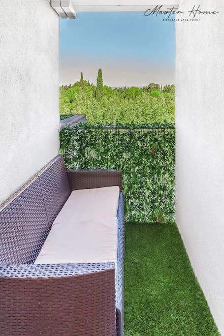 Gout De Luxe A Narbonne T3 Climatise, Spa, Parking Екстериор снимка